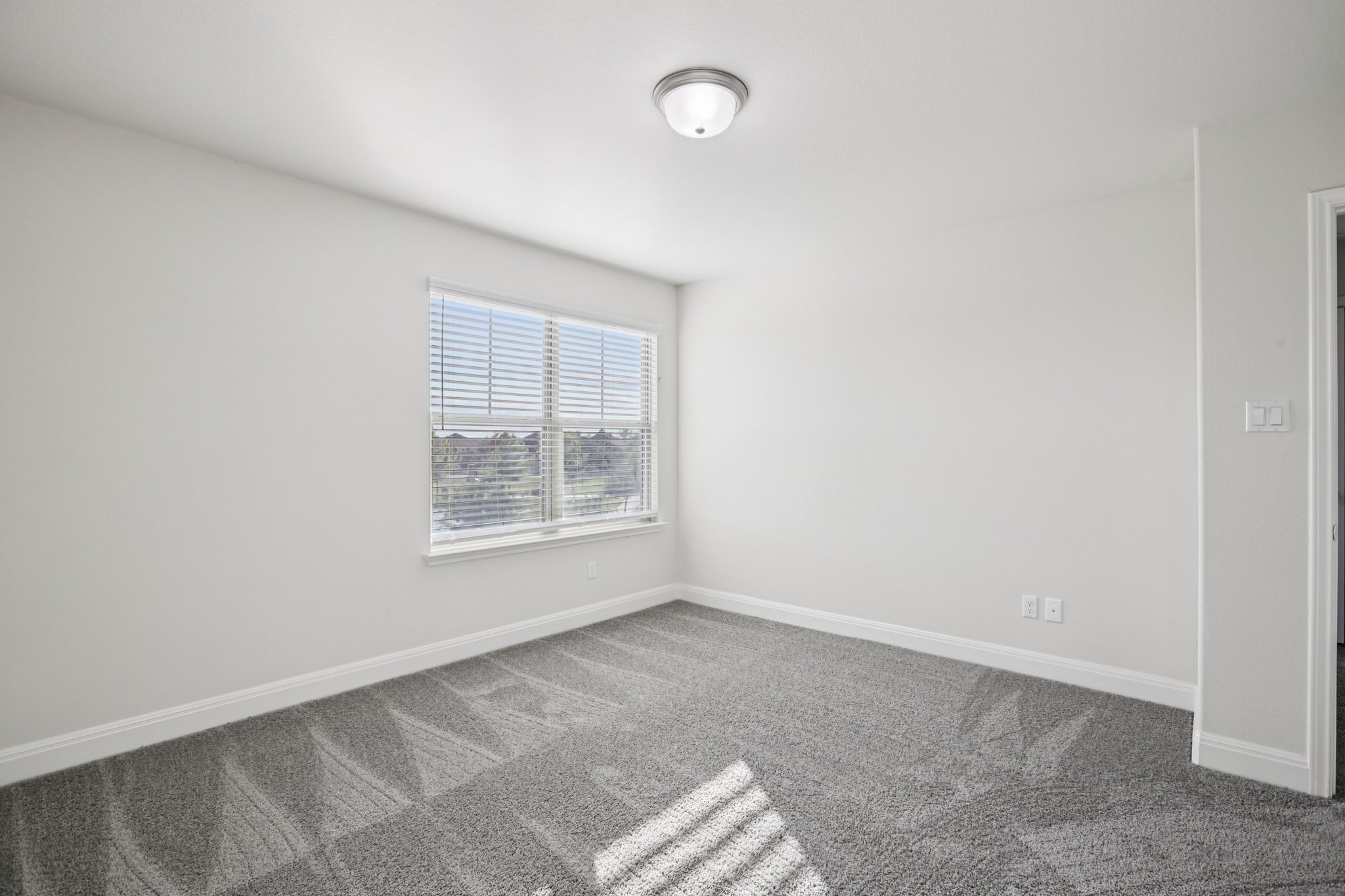 Quarryman Dr-S0104-046.jpg