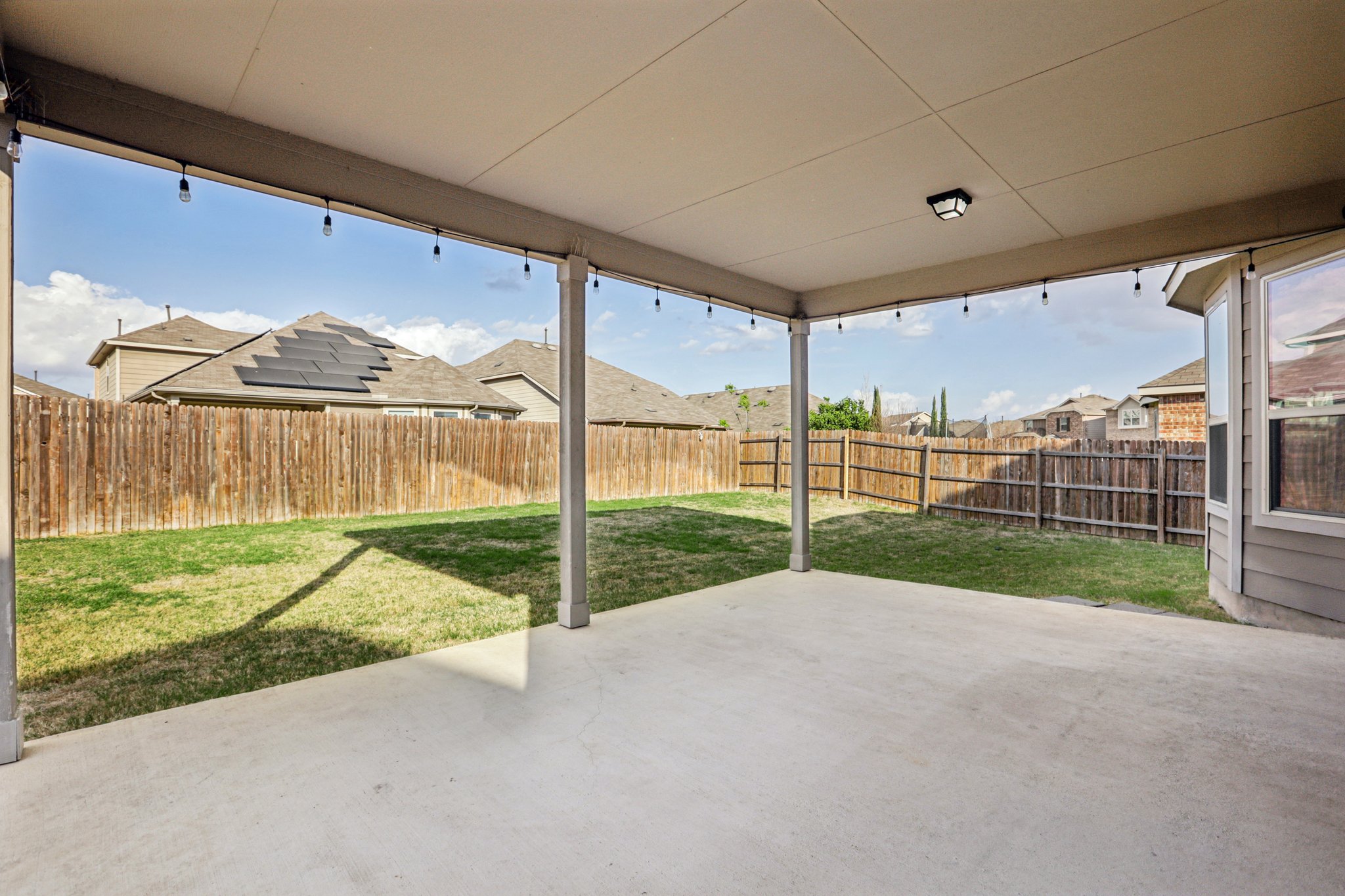 Quarryman Dr-S0104-056.jpg