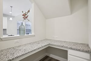 Quarryman Dr-S0104-033.jpg