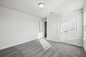 Quarryman Dr-S0104-037.jpg