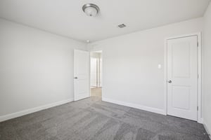 Quarryman Dr-S0104-044.jpg