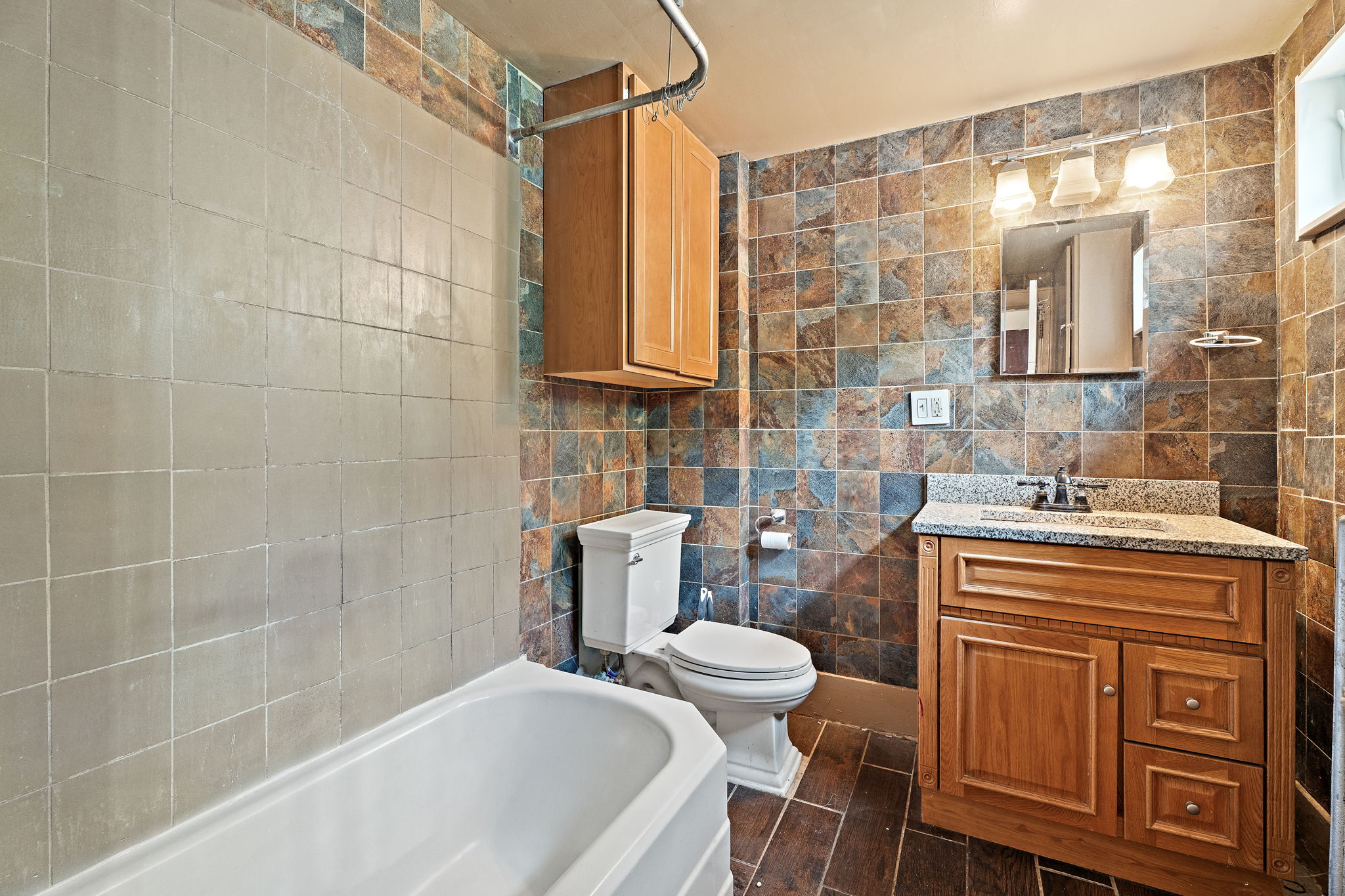 First floor bathroom 2