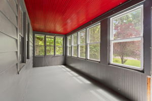 Covered/enclosed Porch