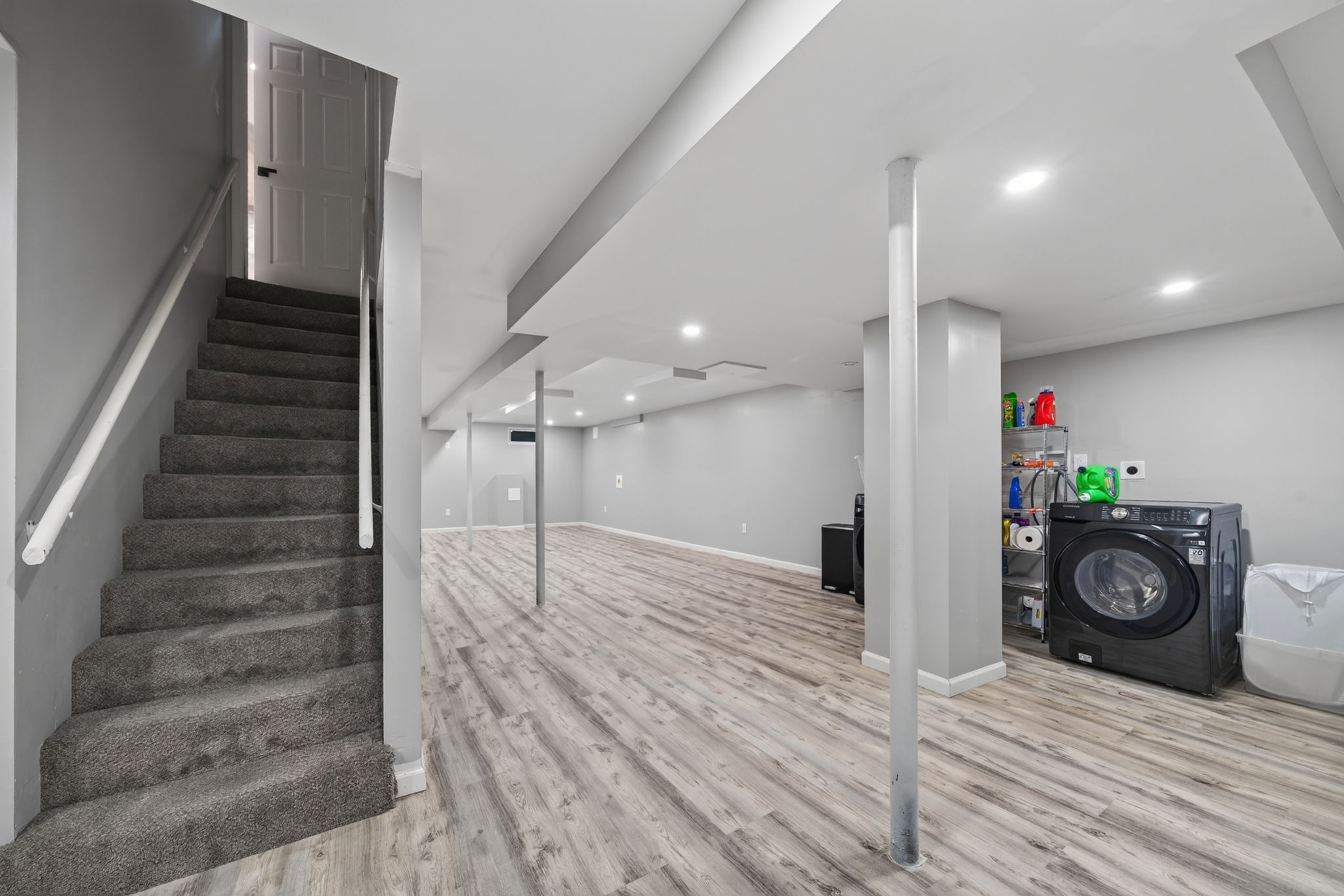  Photo 35