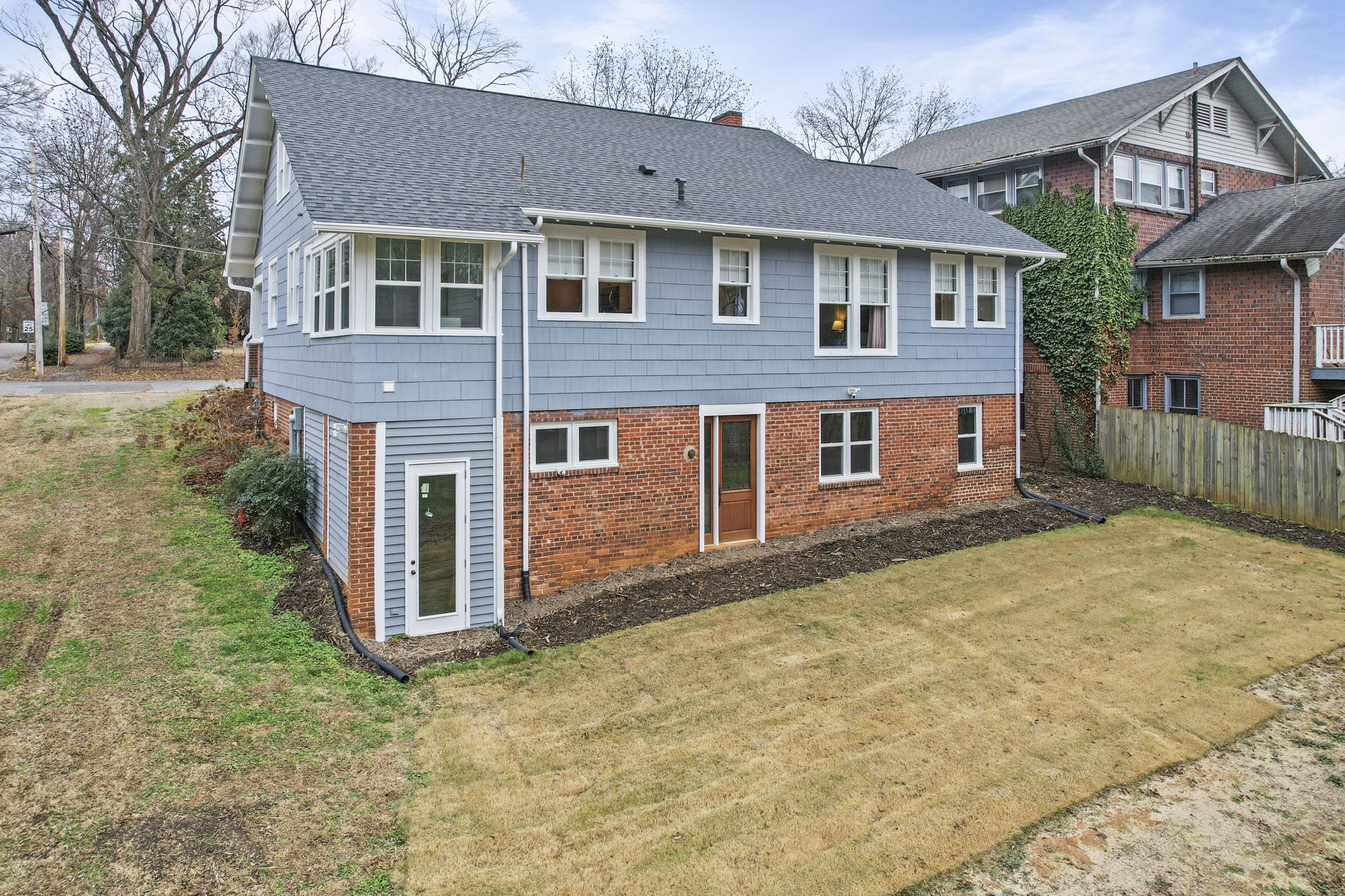  Photo 34