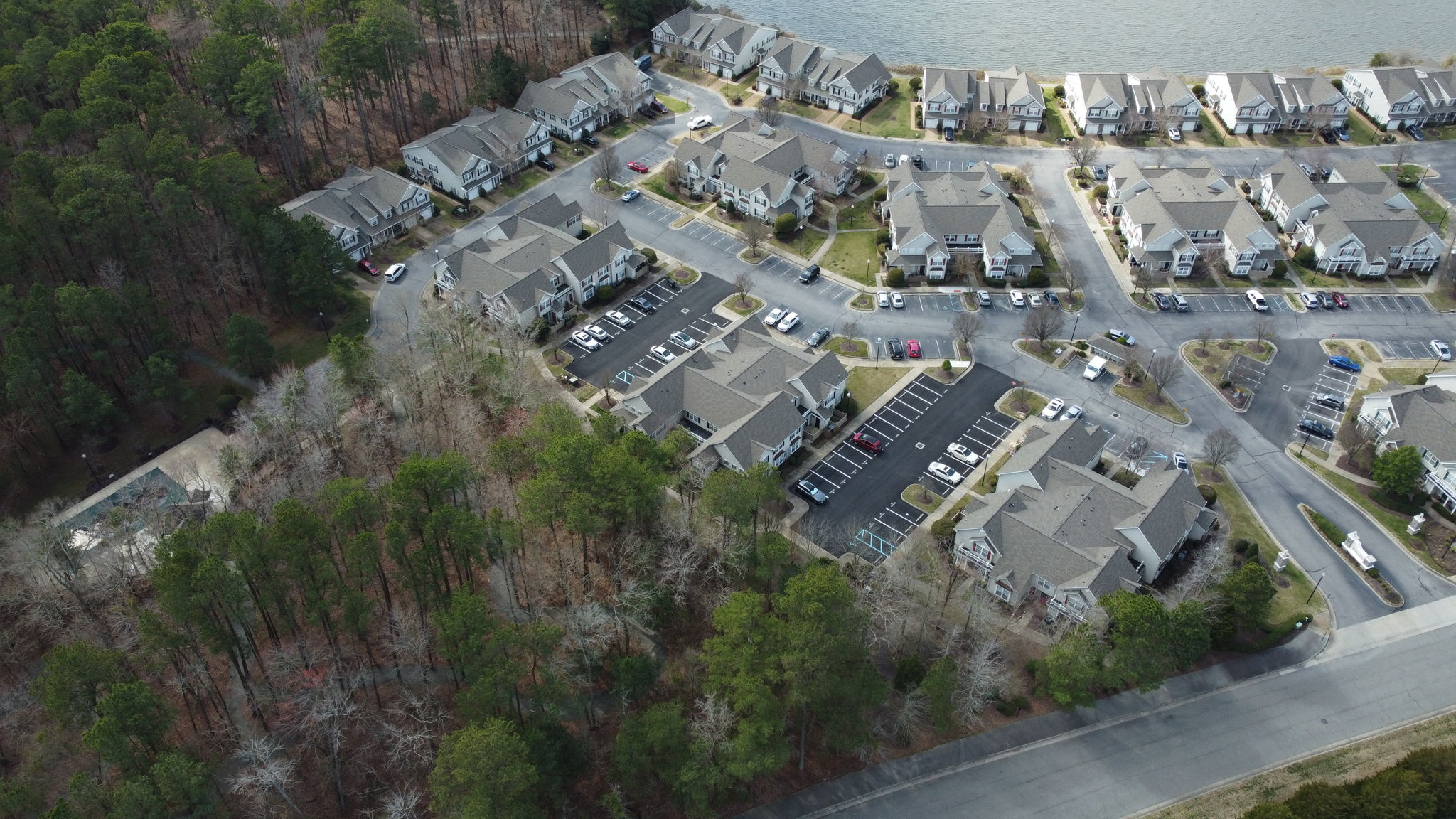 The Riverfront/ Condo/ Water's Edge/ Suffolk American Real Estate Media