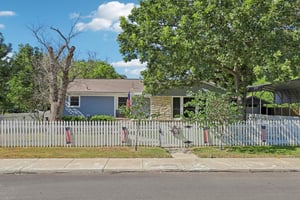 Sutton Dr-S1007-004.jpg