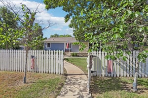Sutton Dr-S1007-006.jpg