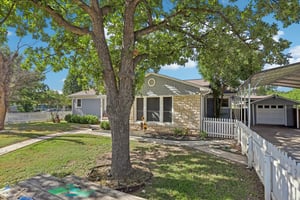 Sutton Dr-S1007-008.jpg