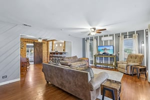 Sutton Dr-S1007-012.jpg