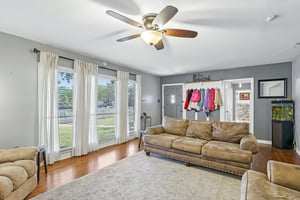 Sutton Dr-S1007-014.jpg