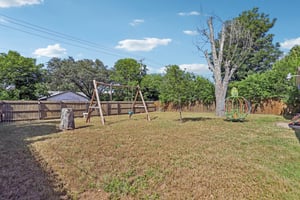 Sutton Dr-S1007-042.jpg