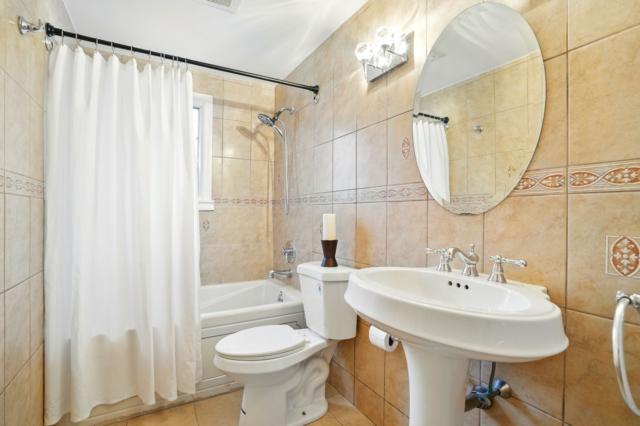 First Floor Bath - with Spa Tub