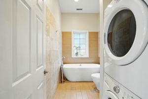 Hall Bathroom - Laundry