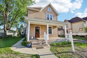 W 3rd St-S0506-001.jpg