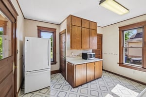 W 3rd St-S0506-015.jpg