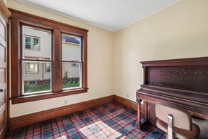 W 3rd St-S0506-019.jpg