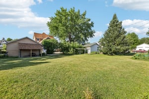 W 3rd St-S0506-042.jpg