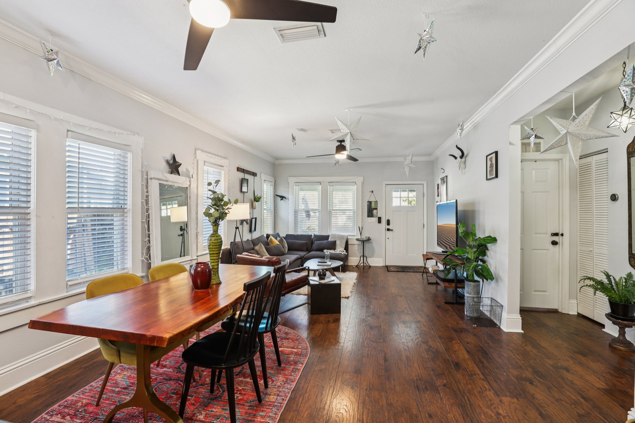 W Curtis St-S2502-020.jpg