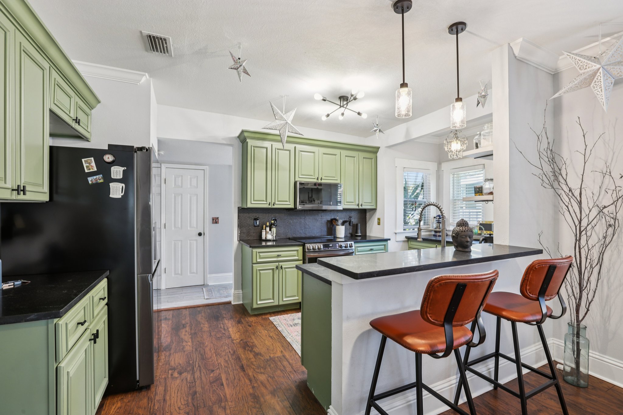 W Curtis St-S2502-025.jpg