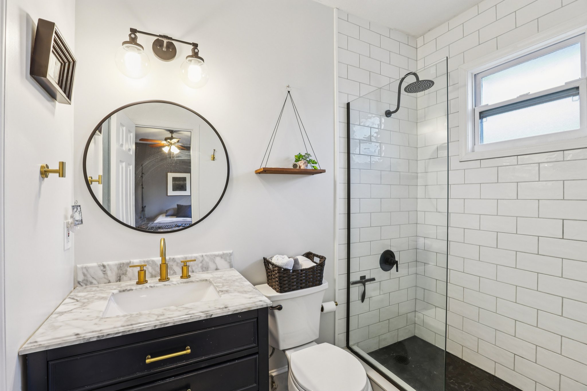 W Curtis St-S2502-035.jpg