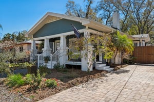 W Curtis St-S2502-006.jpg