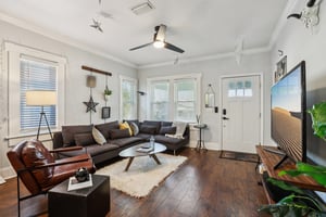 W Curtis St-S2502-013.jpg