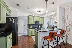 W Curtis St-S2502-025.jpg