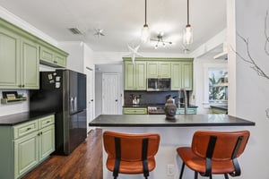 W Curtis St-S2502-026.jpg