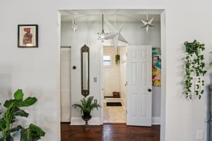 W Curtis St-S2502-033.jpg