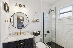 W Curtis St-S2502-035.jpg