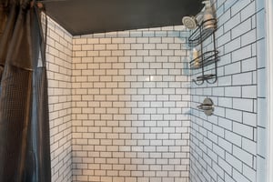 W Curtis St-S2502-043.jpg