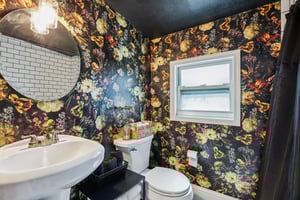 W Curtis St-S2502-044.jpg