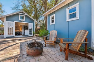 W Curtis St-S2502-053.jpg