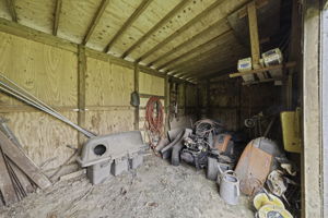  Photo 40