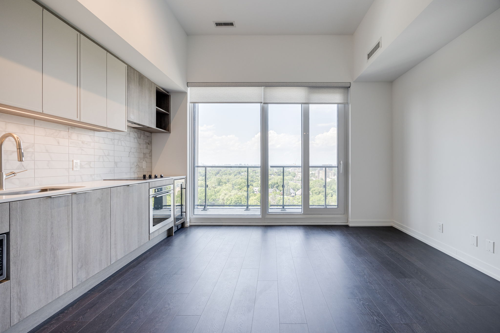 Toronto property showcase — delivered property photograph 5