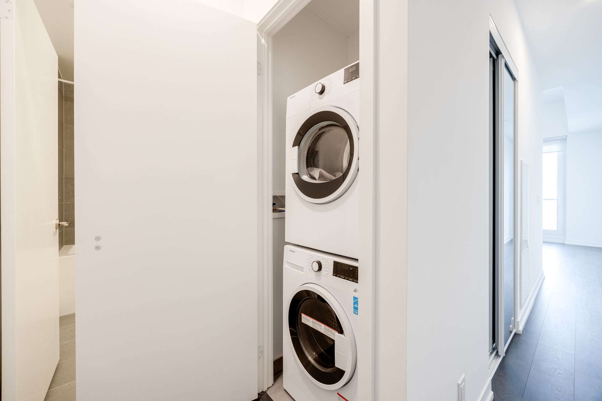 Toronto property showcase — delivered property photograph 15