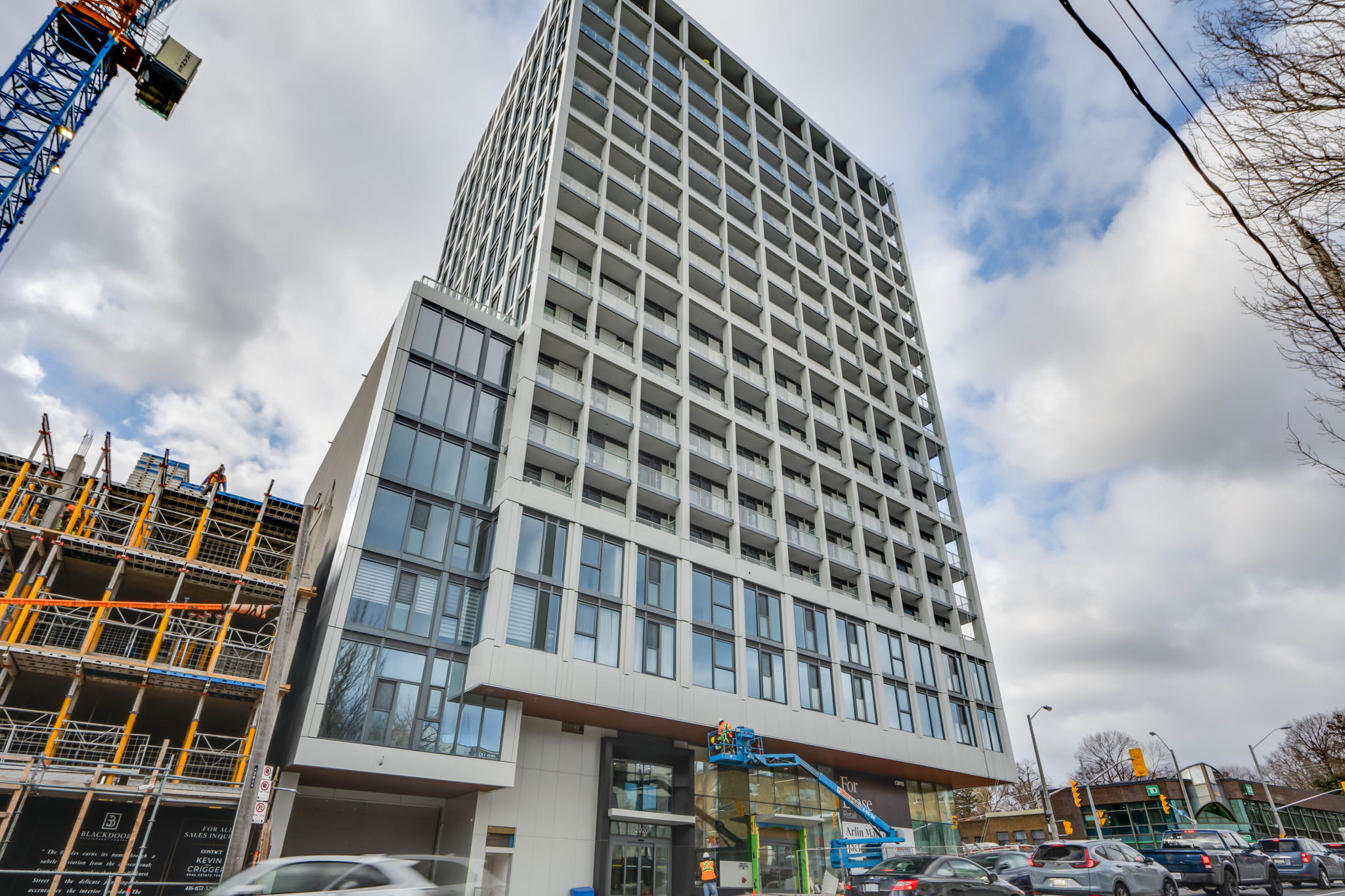 2020 Bathurst St Unit 833 Toronto, ON M5P 0A6