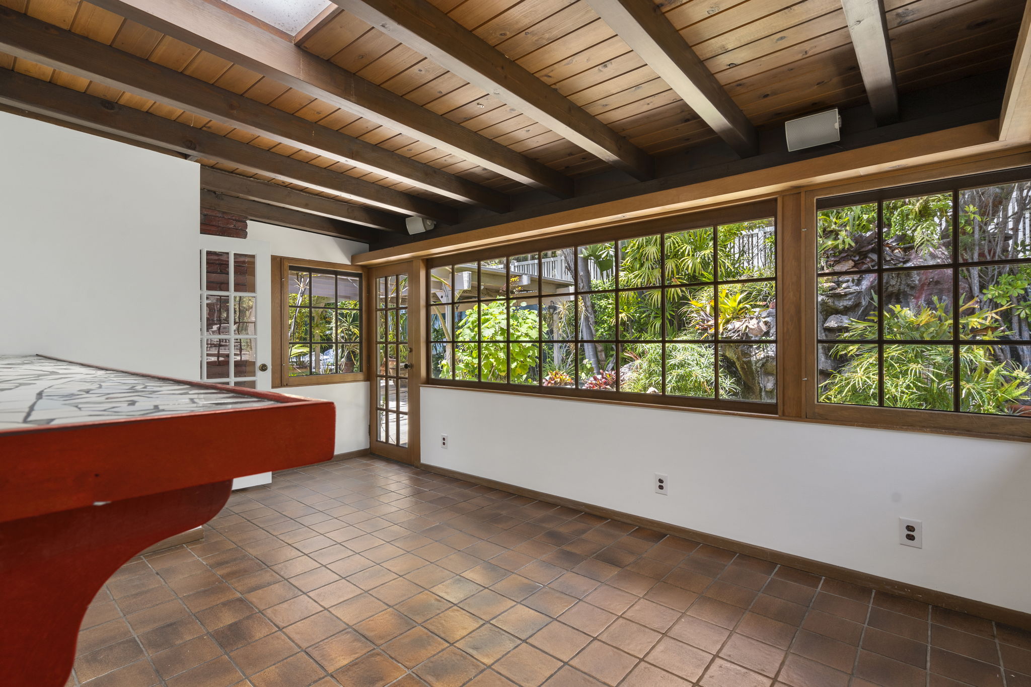 Kitchen/Breakfast Bar