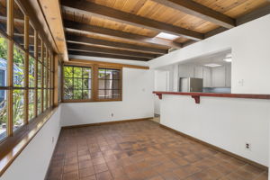 Kitchen/Breakfast Area