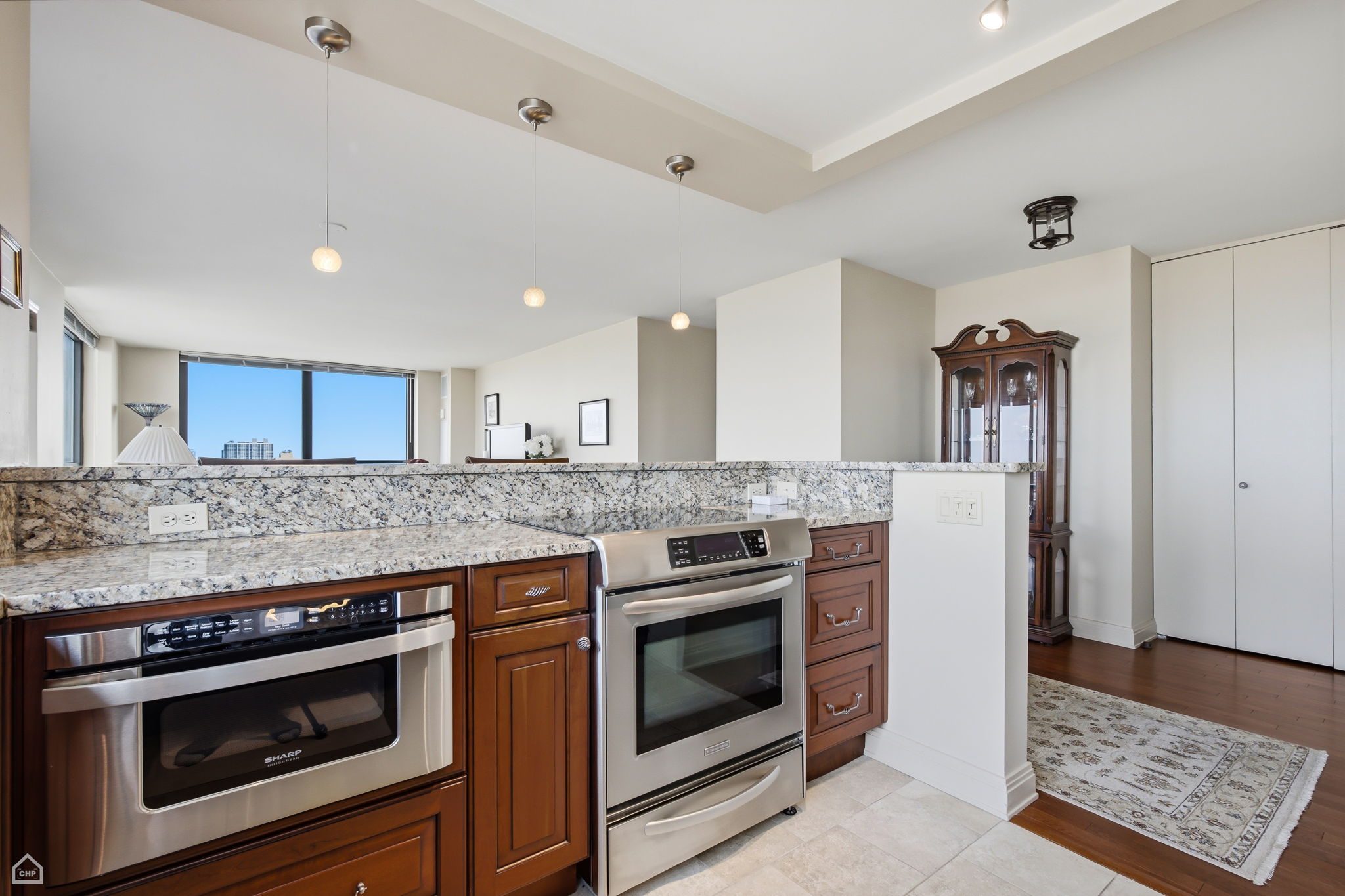 Open - Spacious Kitchen