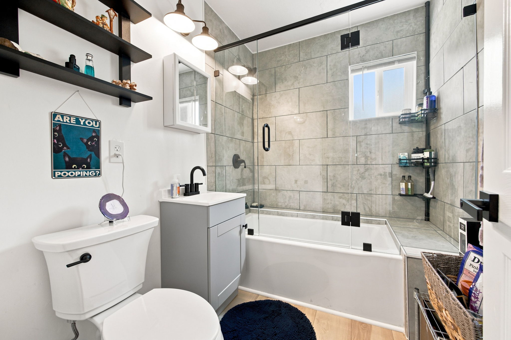 Full Updated Bathroom w/European Glass Doors