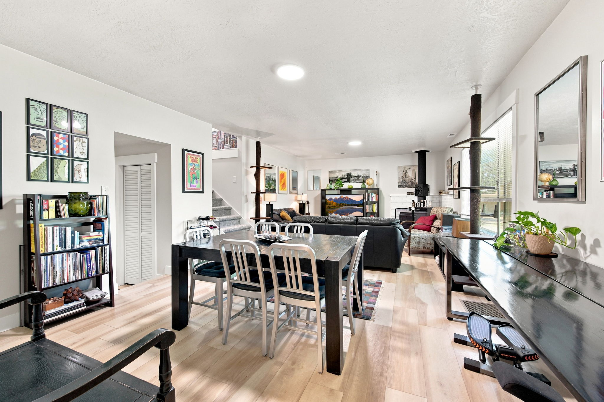 Family & Dining Room