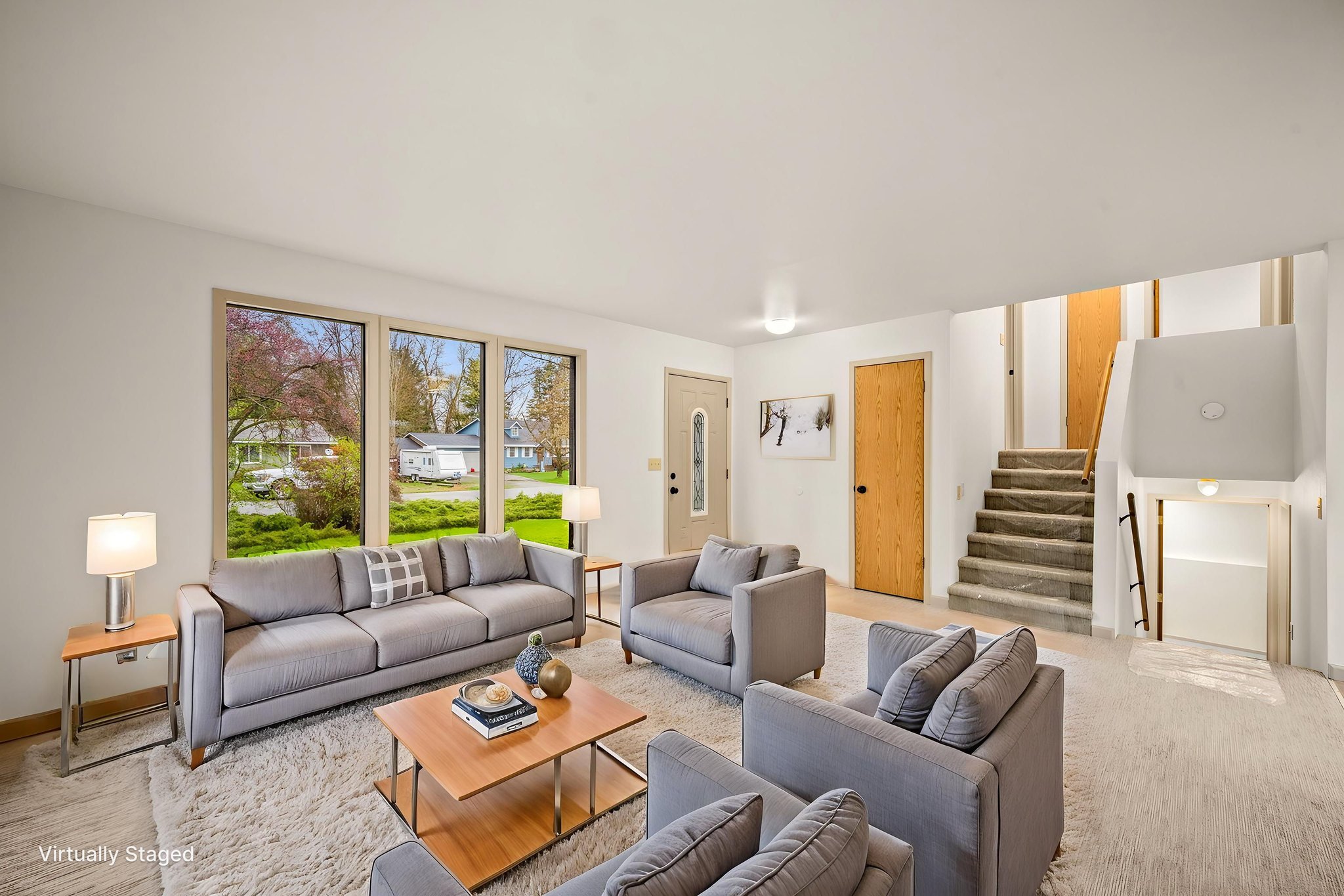 DSC_6426 virtually staged.jpeg