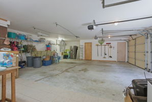  Photo 49