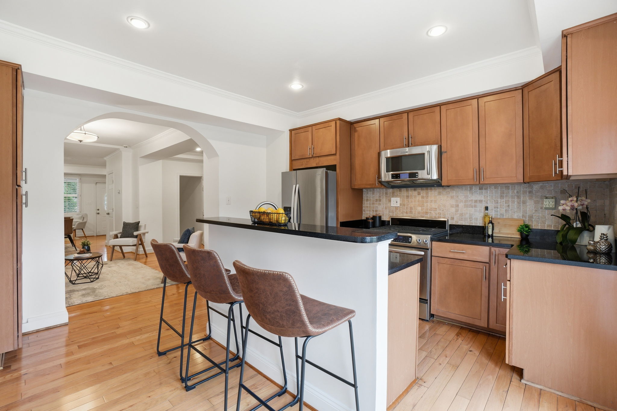 Gourmet Kitchen with Breakfast Bar