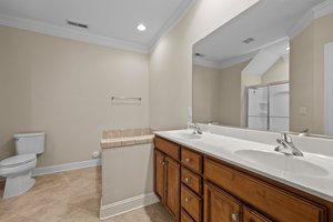 Ensuite Bath to Primary Suite