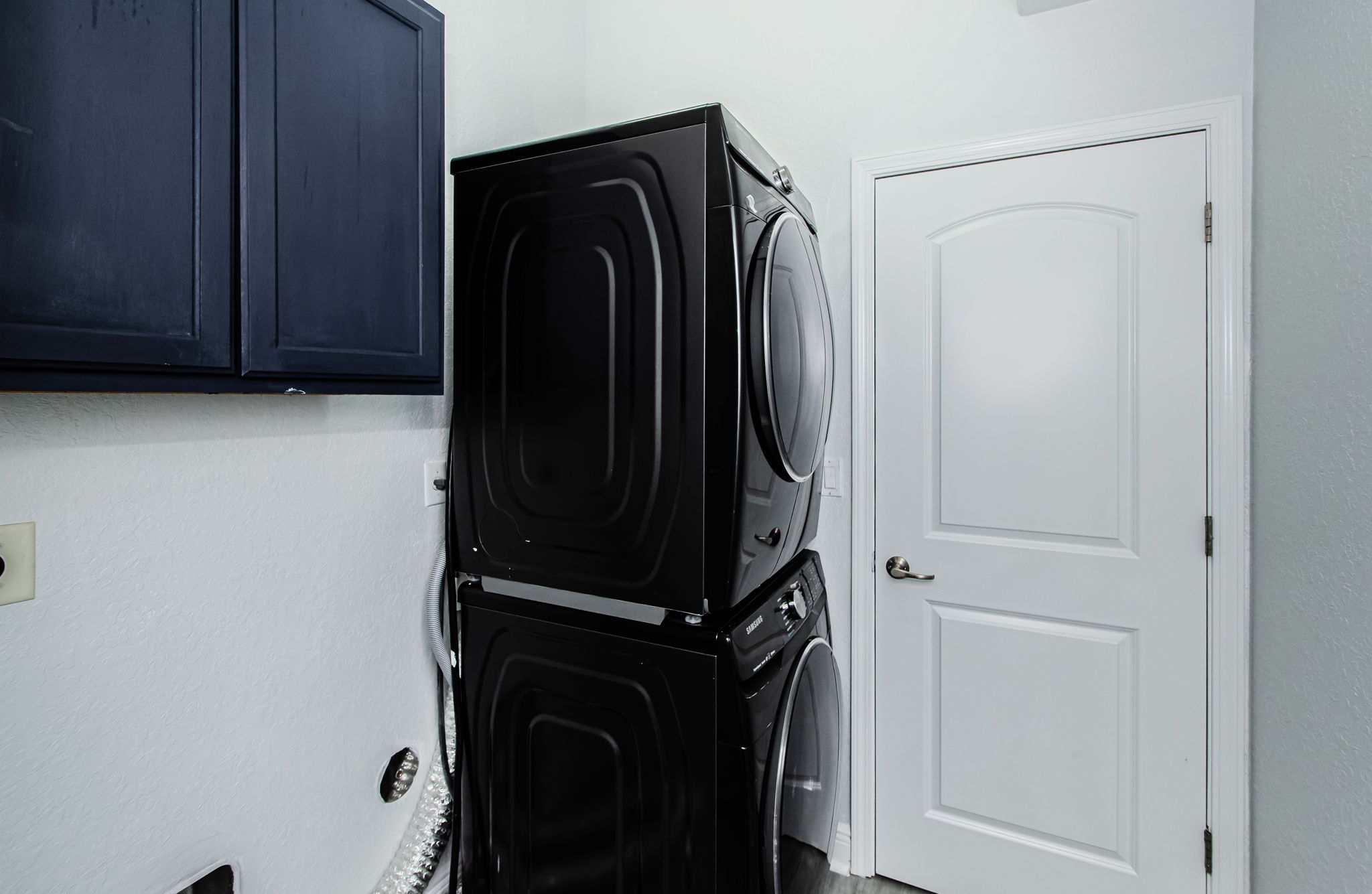 Laundry Room10