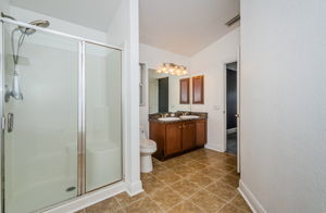 Primary Bathroom 1C