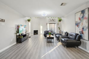 Gentryside Dr 108-010.jpg